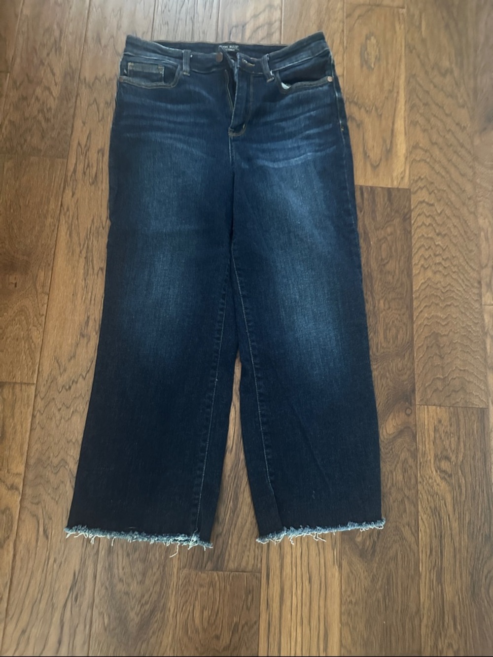 Judy Blue Dark Blue Cropped wide legJeans with Frayed Hem